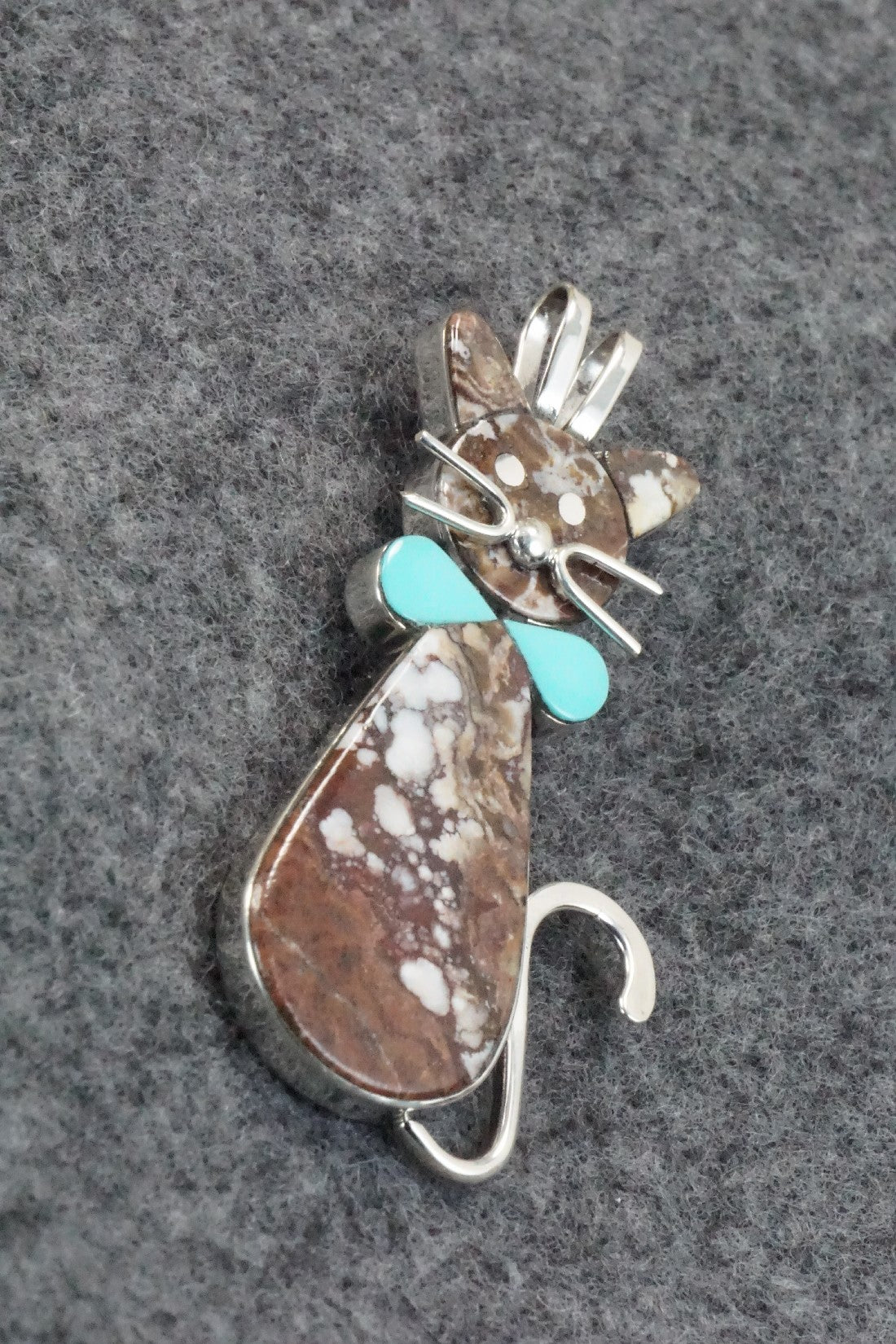 Wild Horse, Turquoise & Sterling Silver Pendant - Leavus Ahiyite