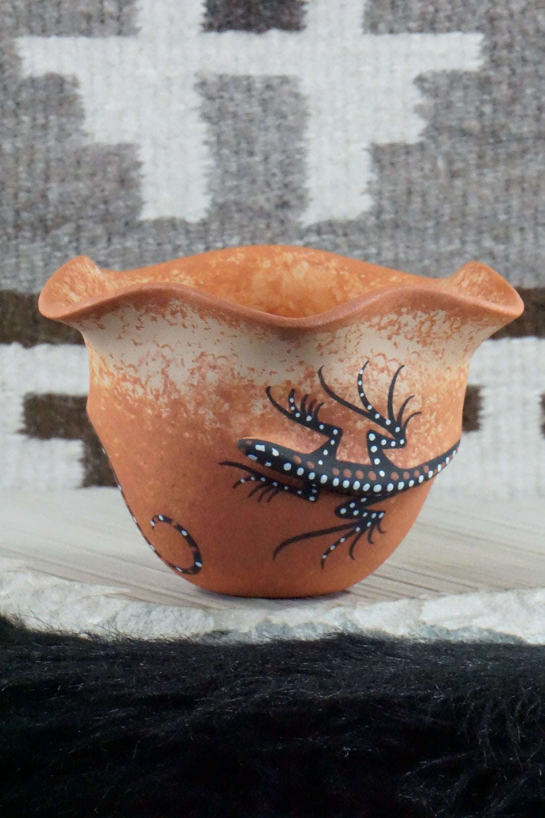 Zuni Pottery - Deldrick & Lorenda Cellicion