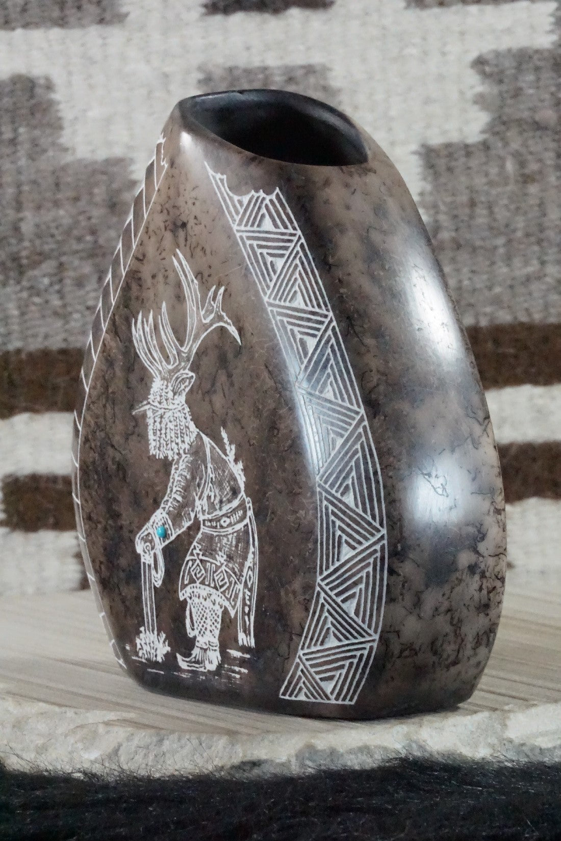 Acoma Pottery - Irvin Louis