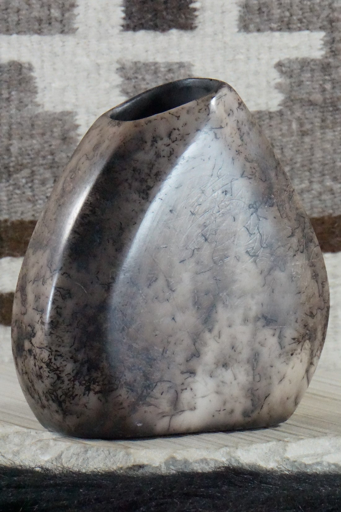 Acoma Pottery - Irvin Louis