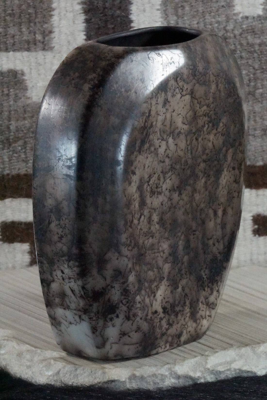 Acoma Pottery - Irvin Louis