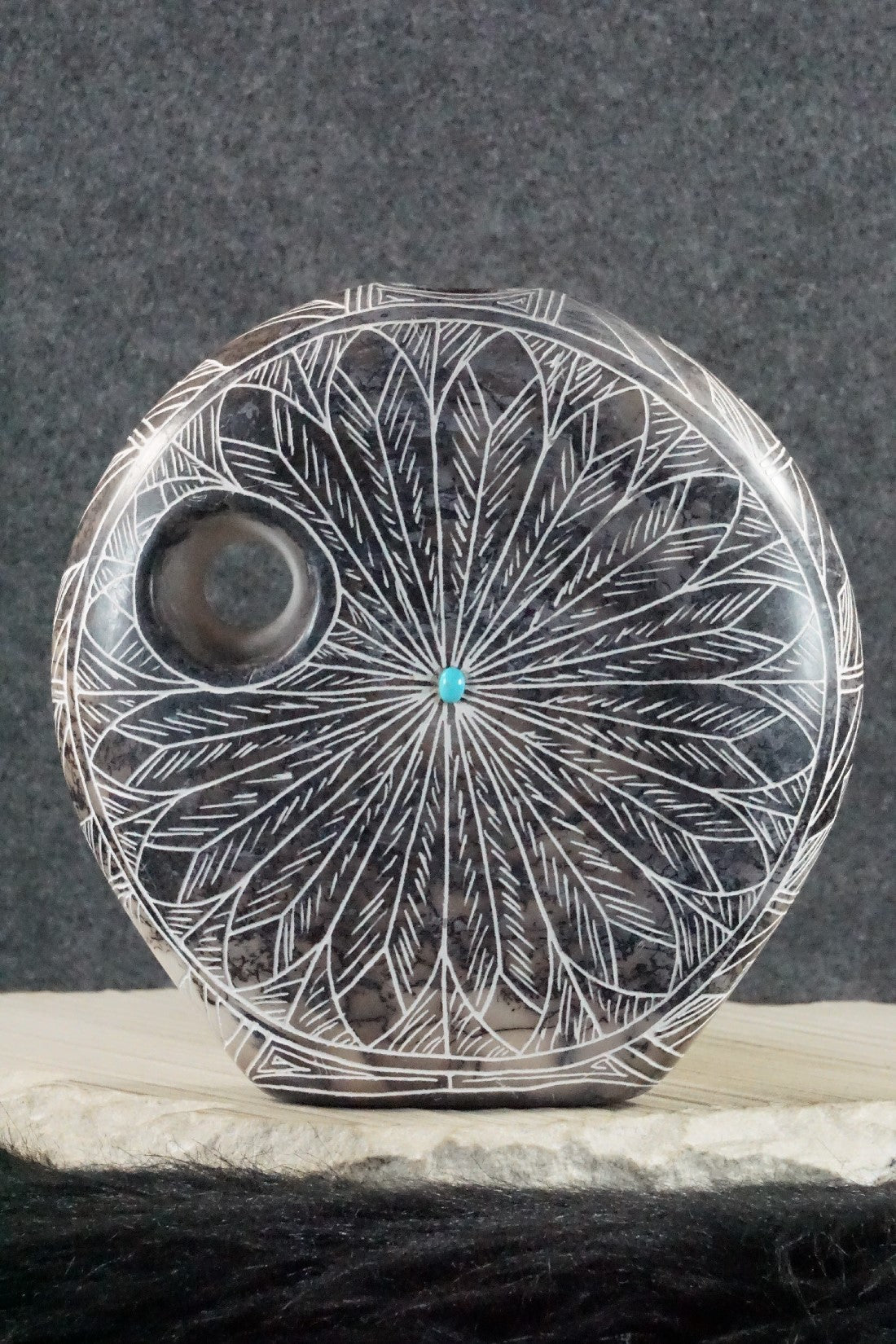 Acoma Pottery - Irvin Louis