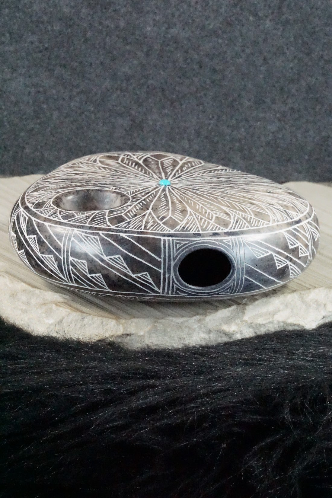 Acoma Pottery - Irvin Louis