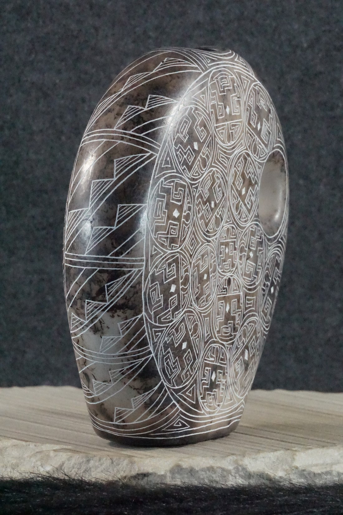 Acoma Pottery - Irvin Louis