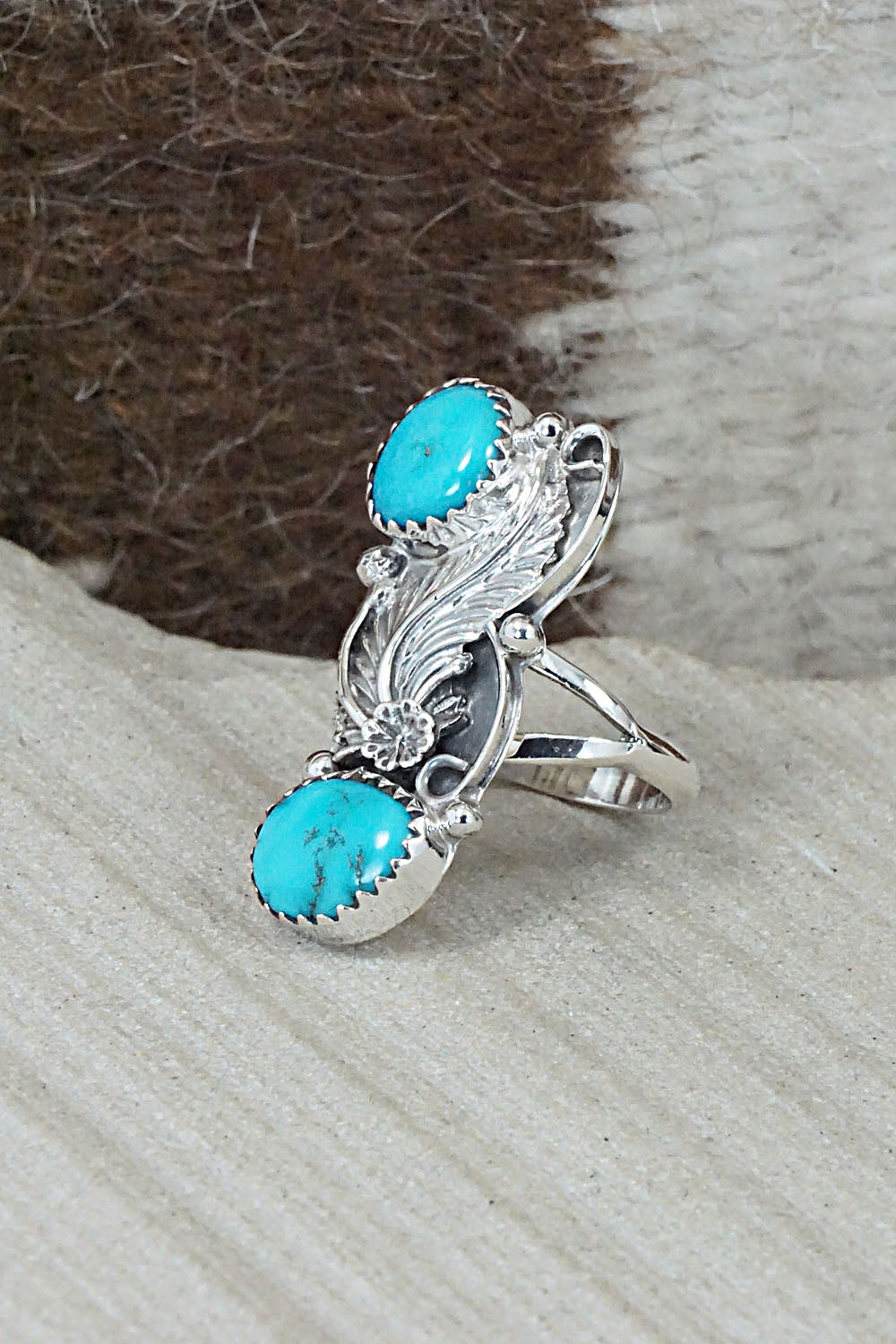 Turquoise & Sterling Silver Ring - William Begay - Size 4.5