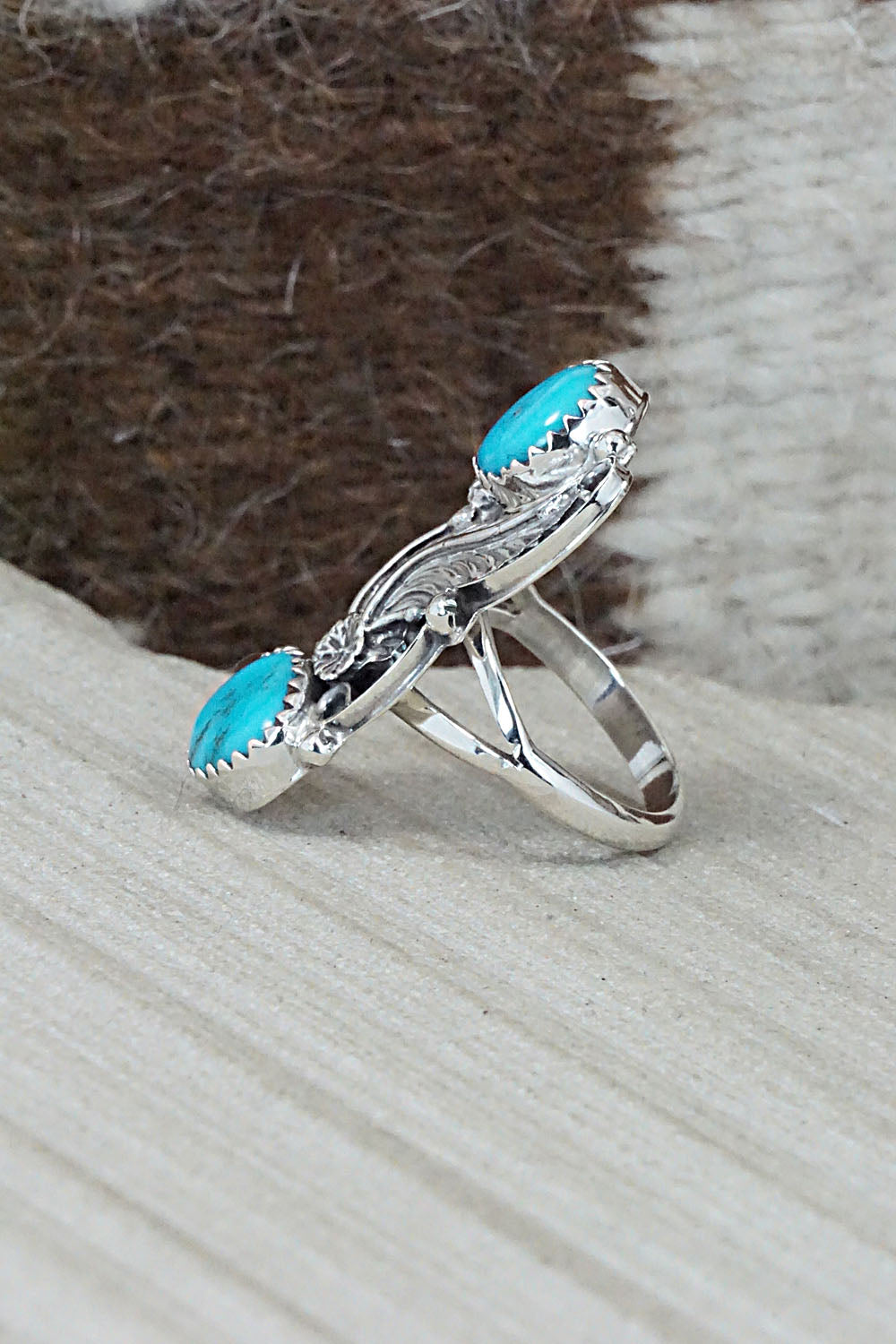 Turquoise & Sterling Silver Ring - William Begay - Size 4.5