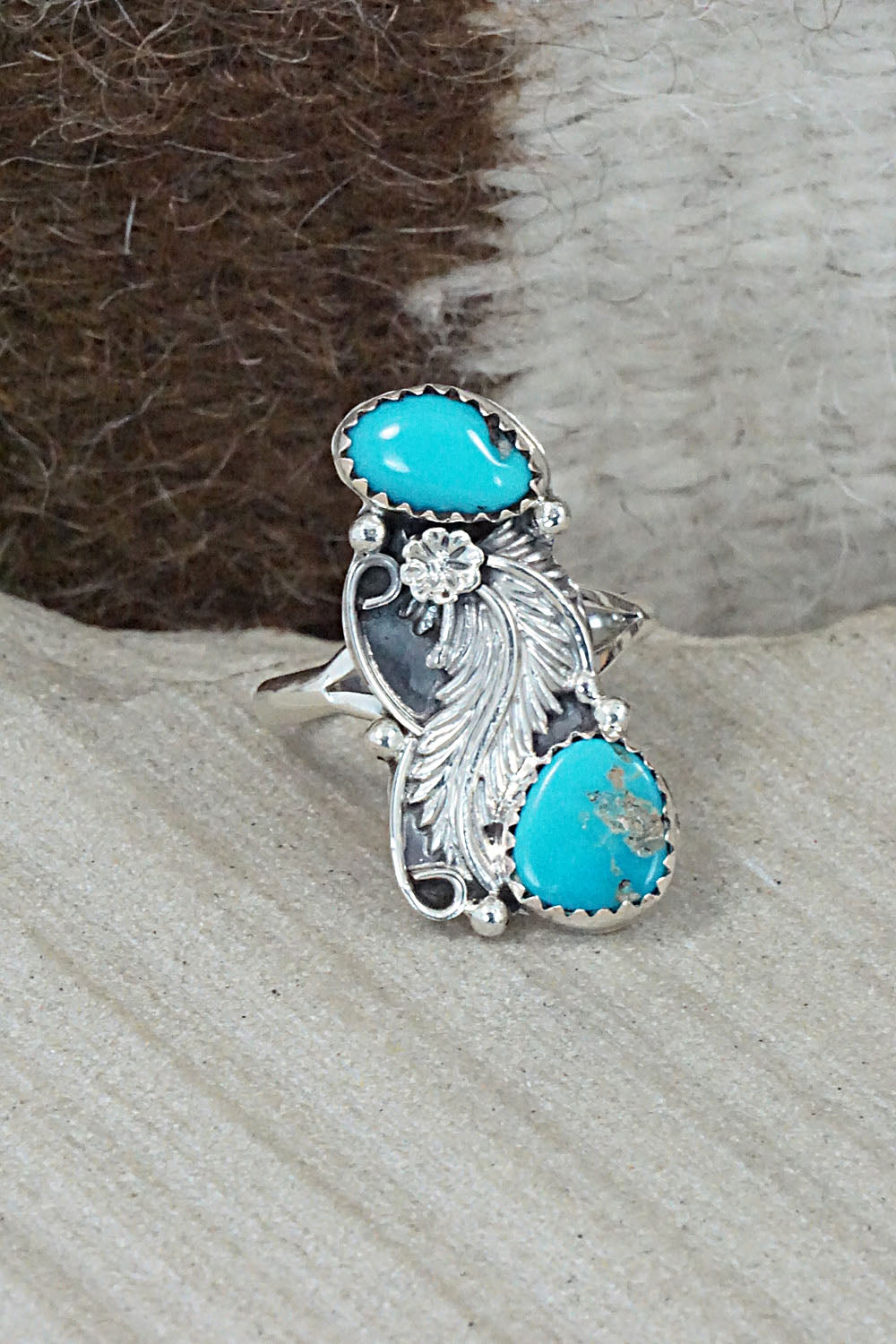 Turquoise & Sterling Silver Ring - William Begay - Size 8
