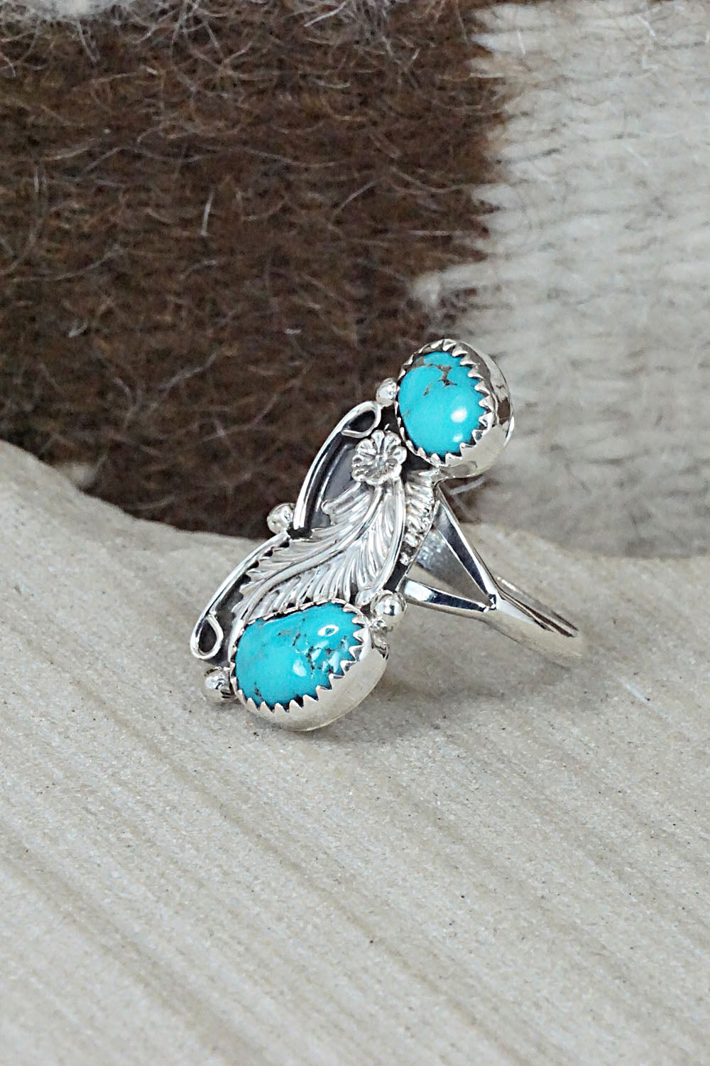 Turquoise & Sterling Silver Ring - William Begay - Size 8.25