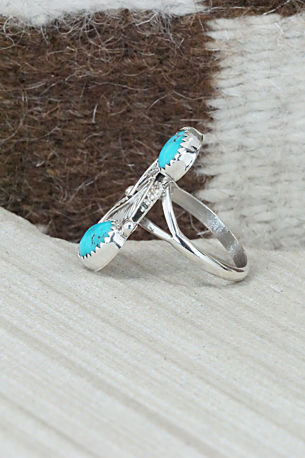 Turquoise & Sterling Silver Ring - William Begay - Size 8.25