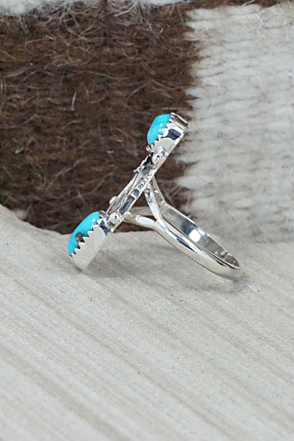 Turquoise & Sterling Silver Ring - William Begay - Size 9