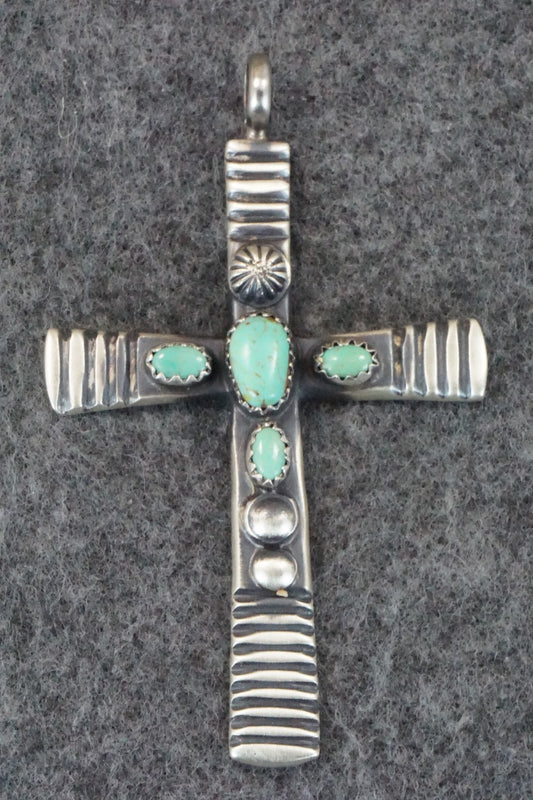 Turquoise & Sterling Silver Pendant - Savanna Morgan