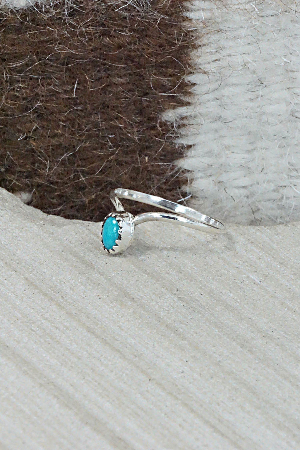 Turquoise & Sterling Silver Ring - William Begay - Size 8.25