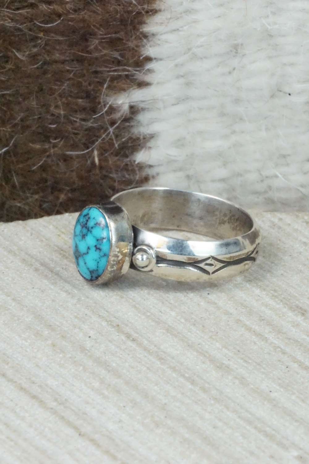 Turquoise and Sterling Silver Ring - Navajo - Size 8