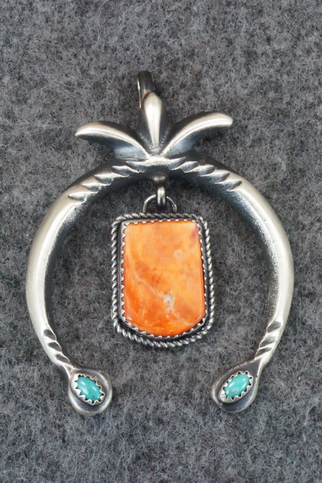 Spiny Oyster, Turquoise and Sterling Silver Pendant - Martha Cayatineto