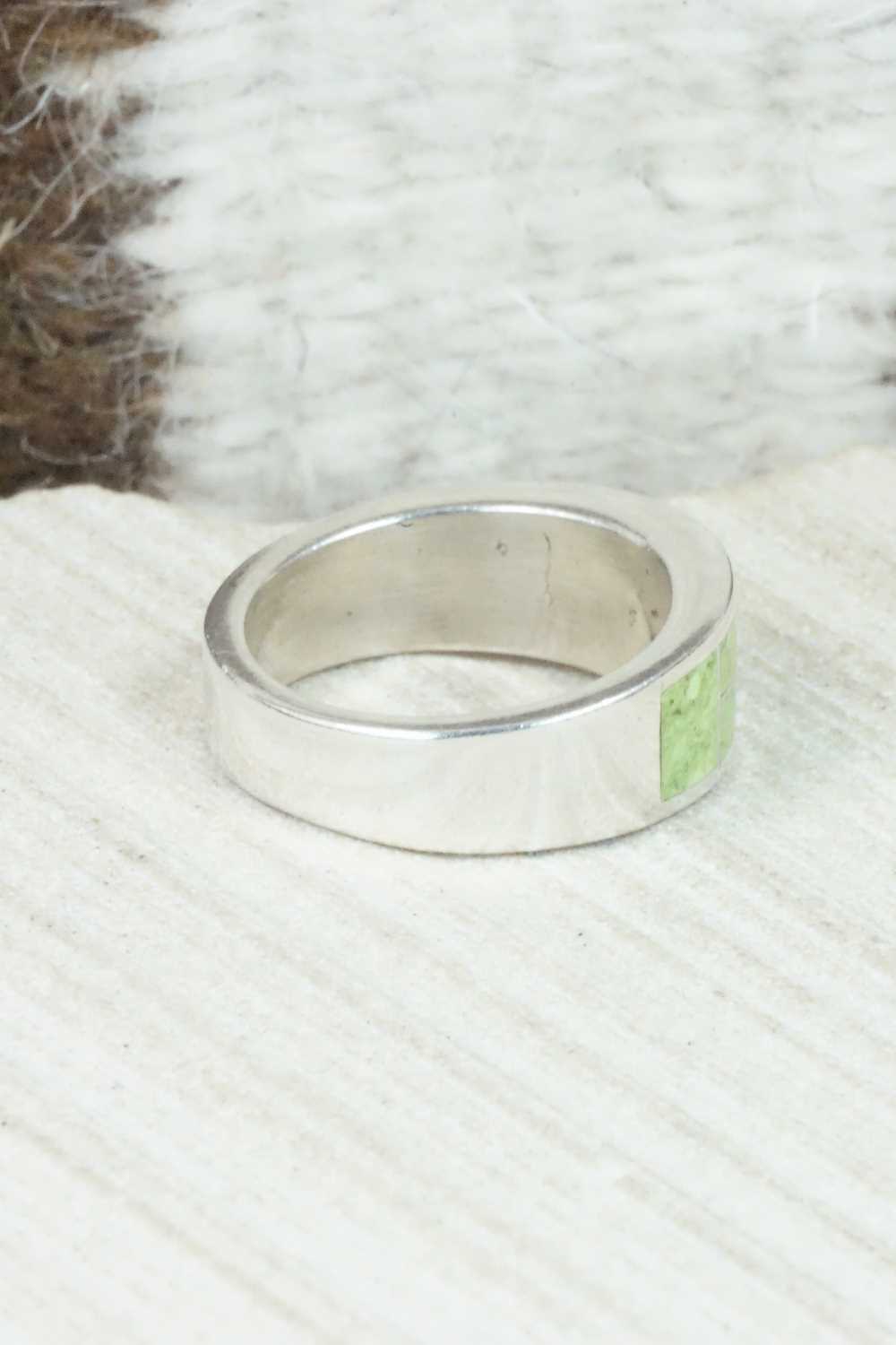 Gaspeite and Sterling Silver Ring - Abel Toledo - Size 8.75
