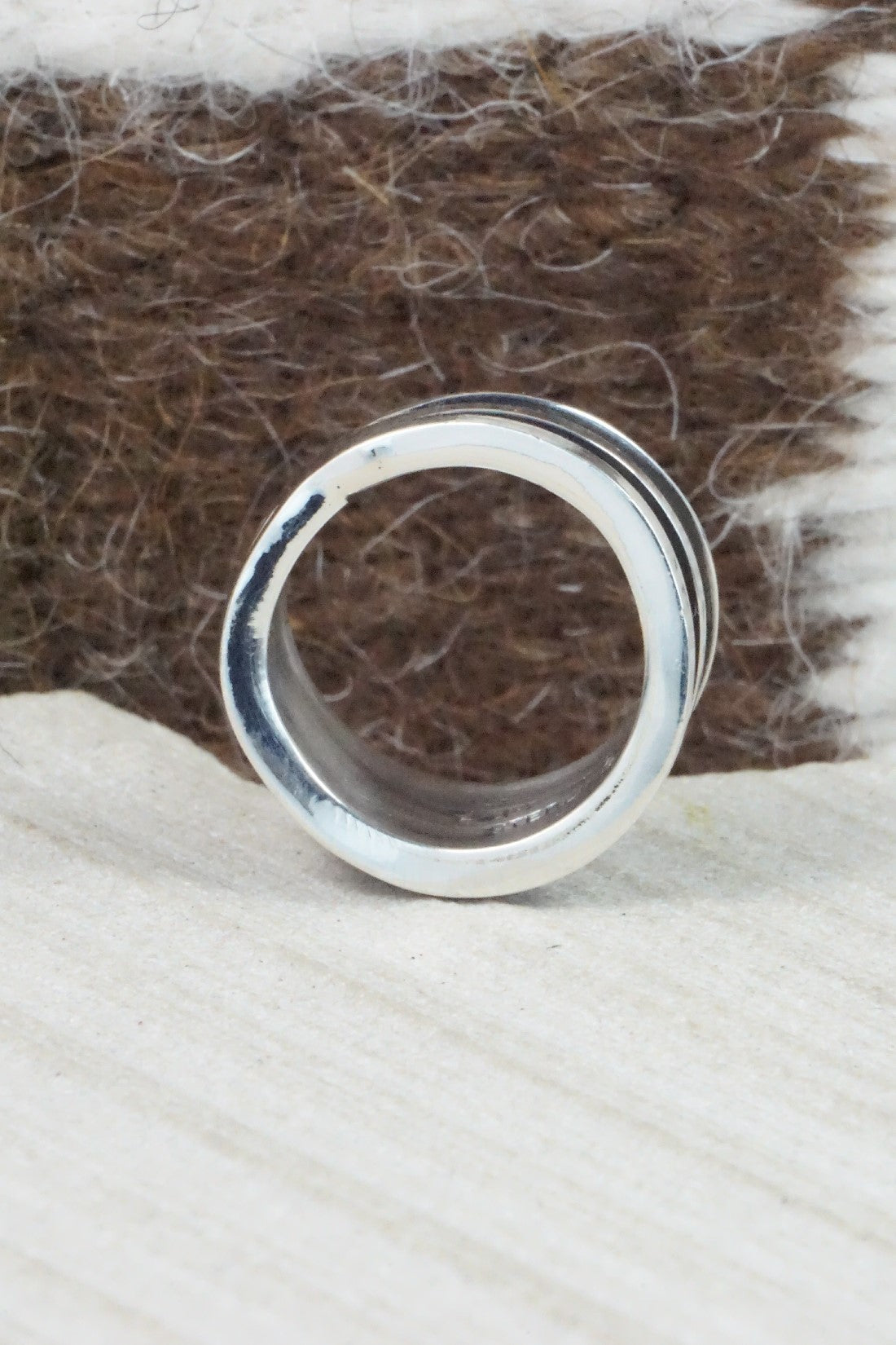 Sterling Silver Ring - Tom Hawk - Size 4.5