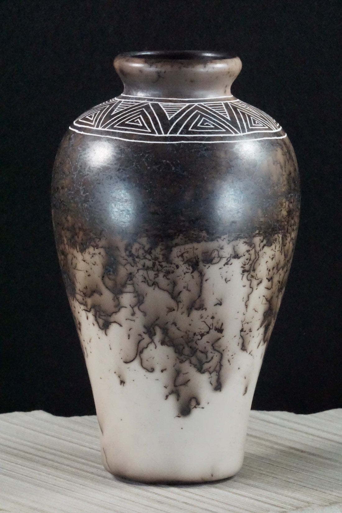 Acoma Pottery - Irvin Louis