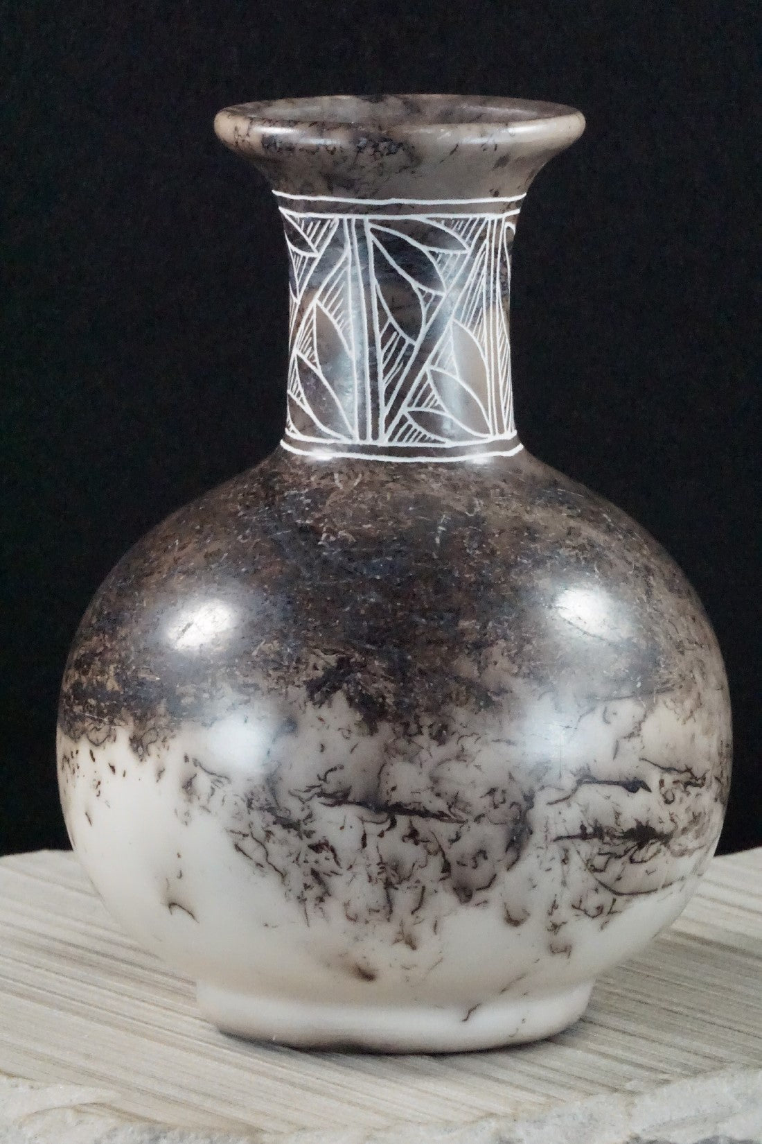 Acoma Pottery - Irvin Louis