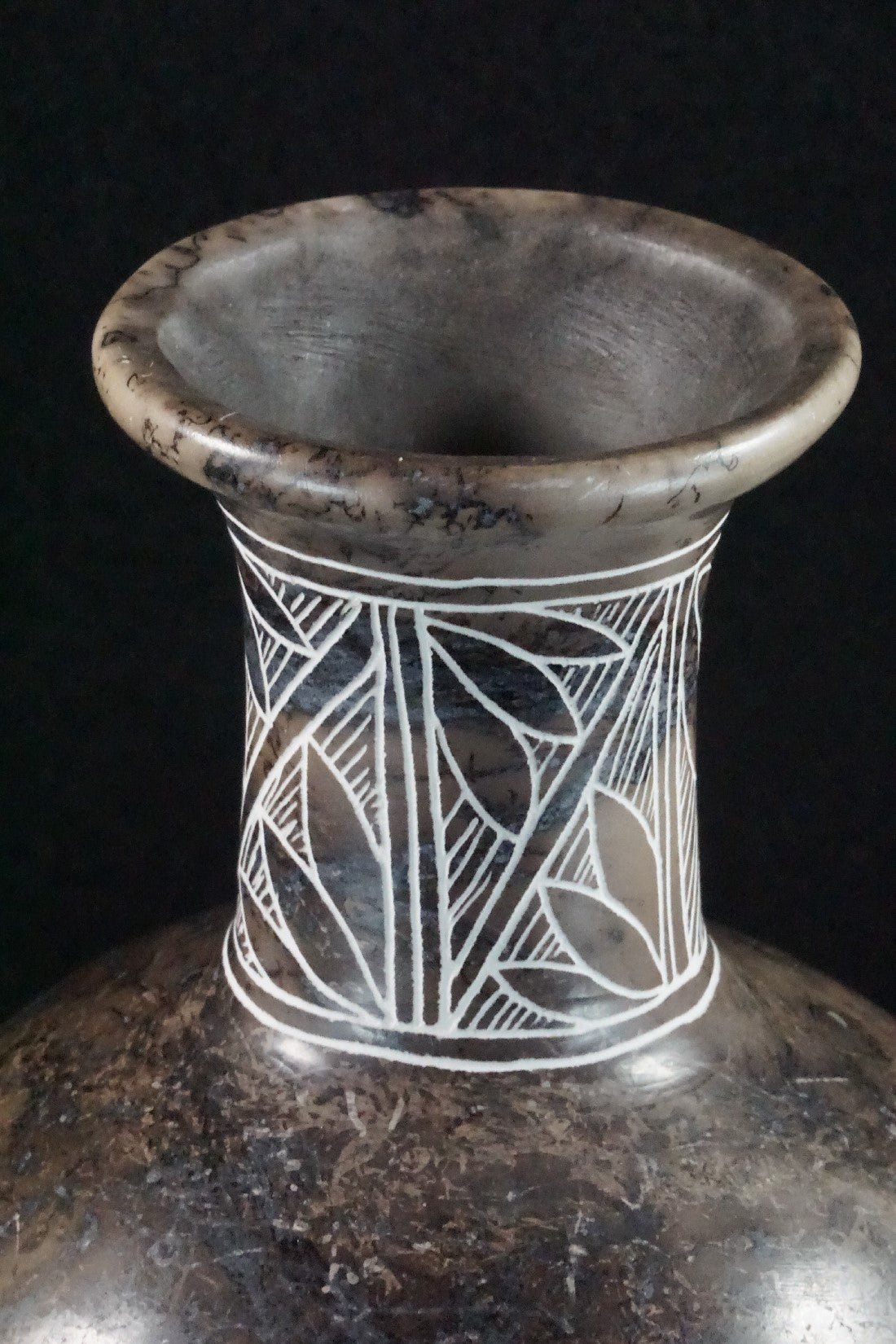 Acoma Pottery - Irvin Louis