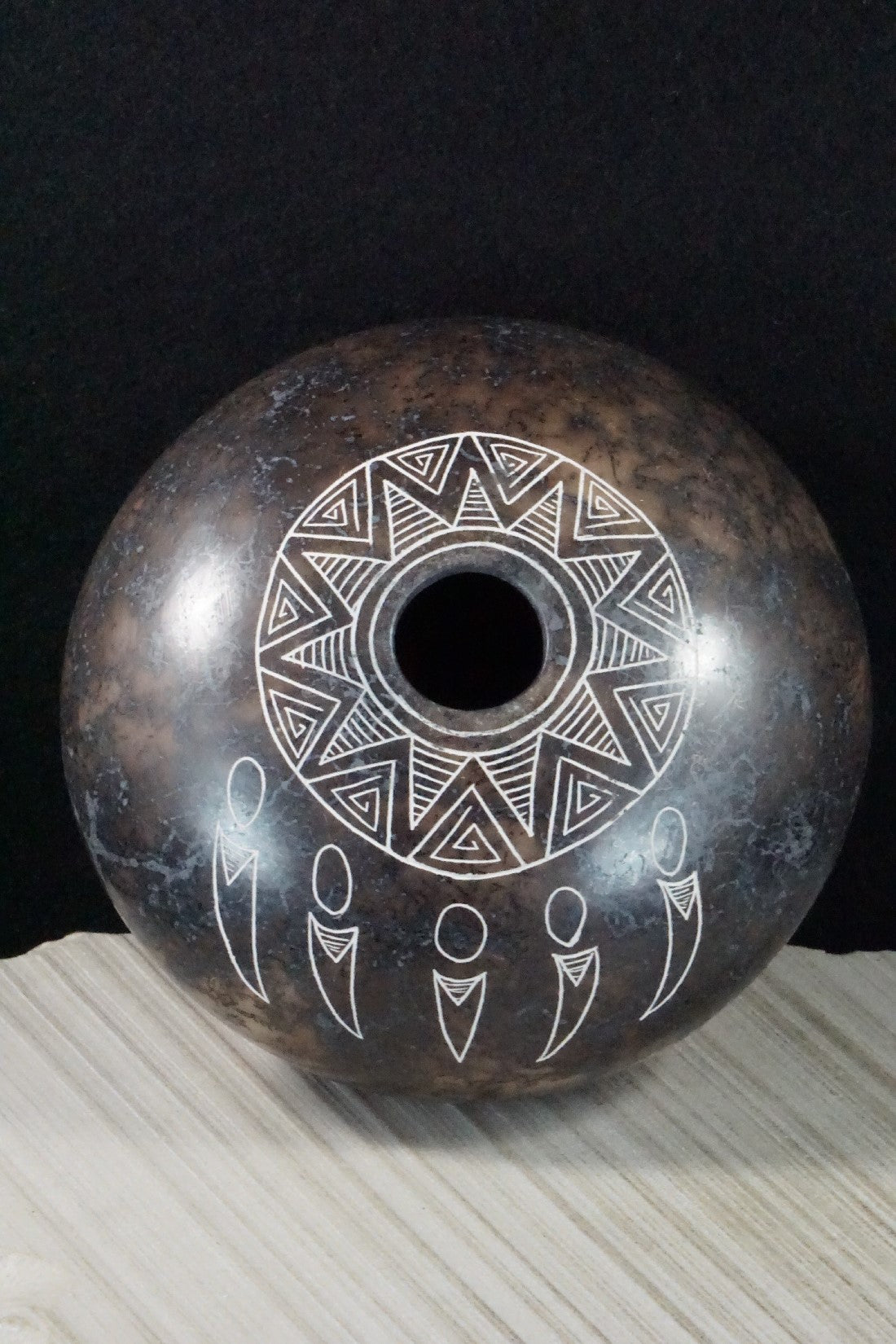 Acoma Pottery - Irvin Louis