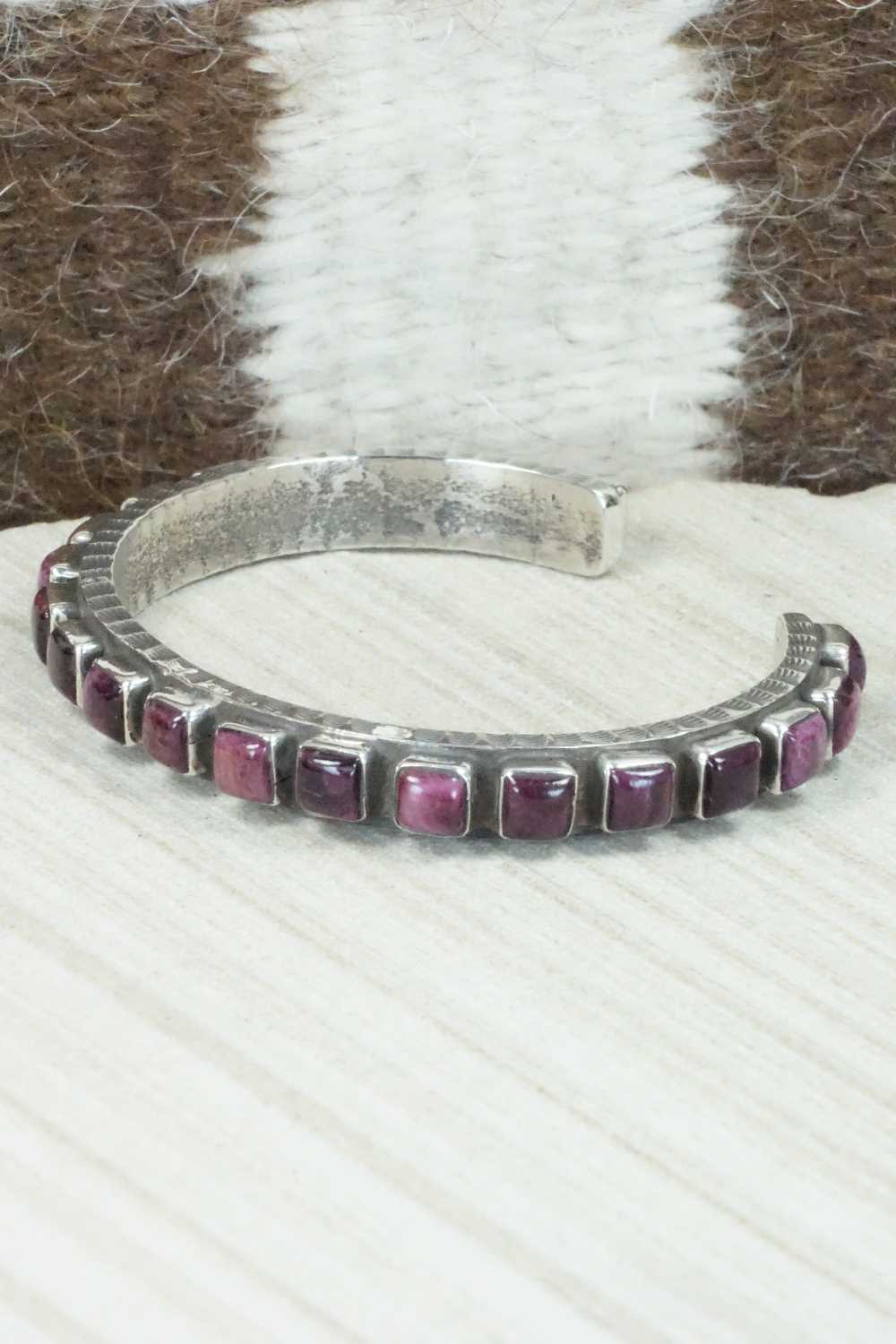 Spiny Oyster & Sterling Silver Bracelet - Ernest Rangel