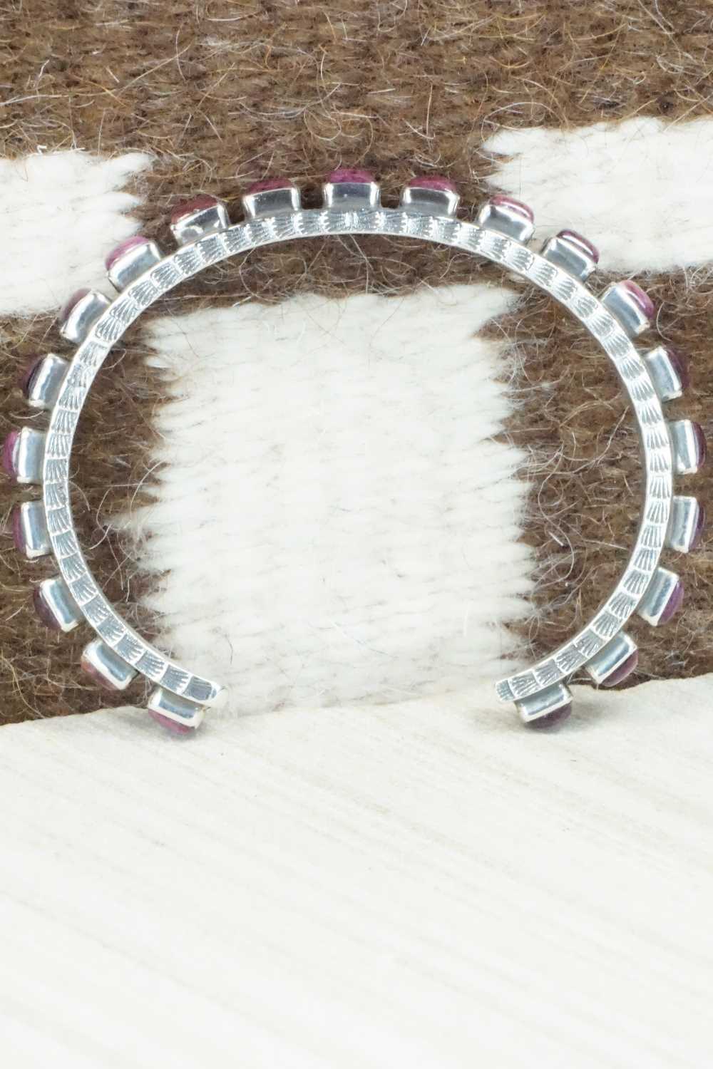 Spiny Oyster & Sterling Silver Bracelet - Ernest Rangel