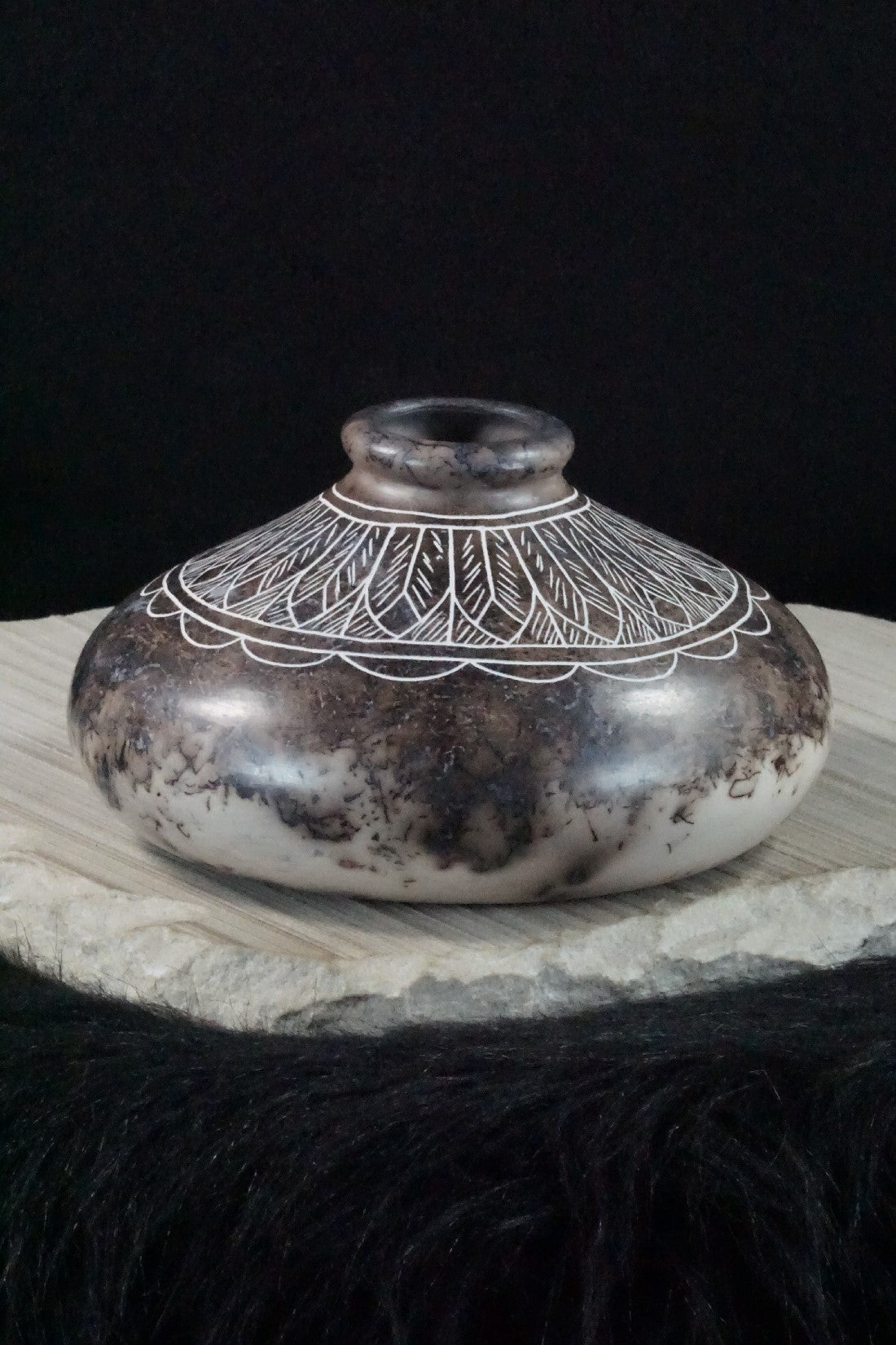 Acoma Pottery - Irvin Louis