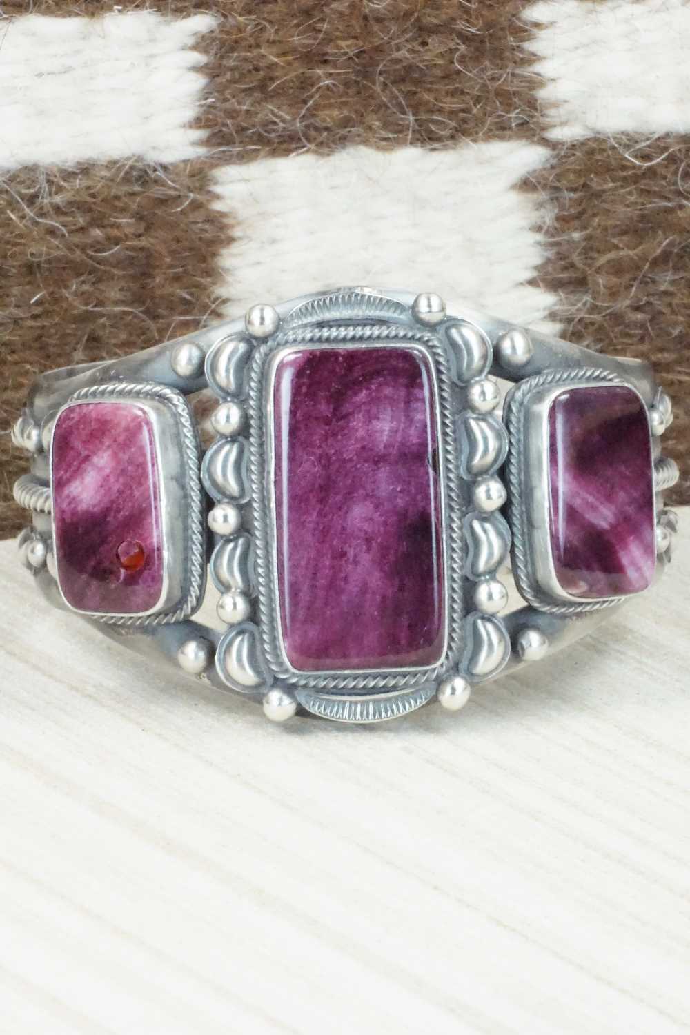 Spiny Oyster & Sterling Silver Bracelet - Tom Lewis
