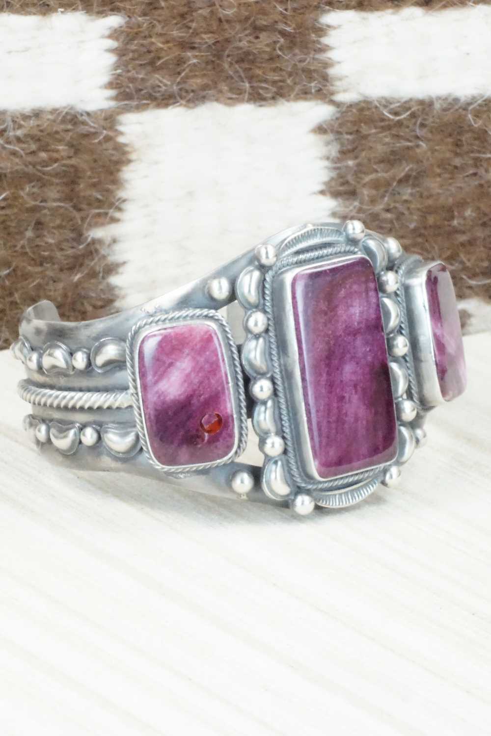 Spiny Oyster & Sterling Silver Bracelet - Tom Lewis