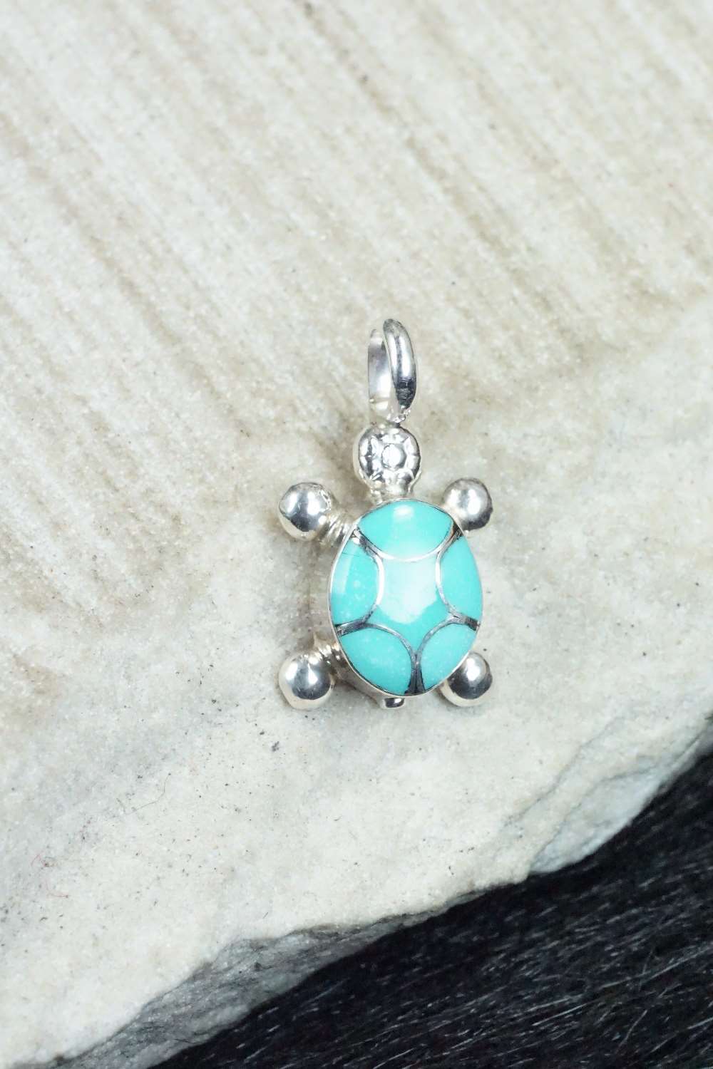 Turquoise & Sterling Silver Pendant - Amielda Peynetsa