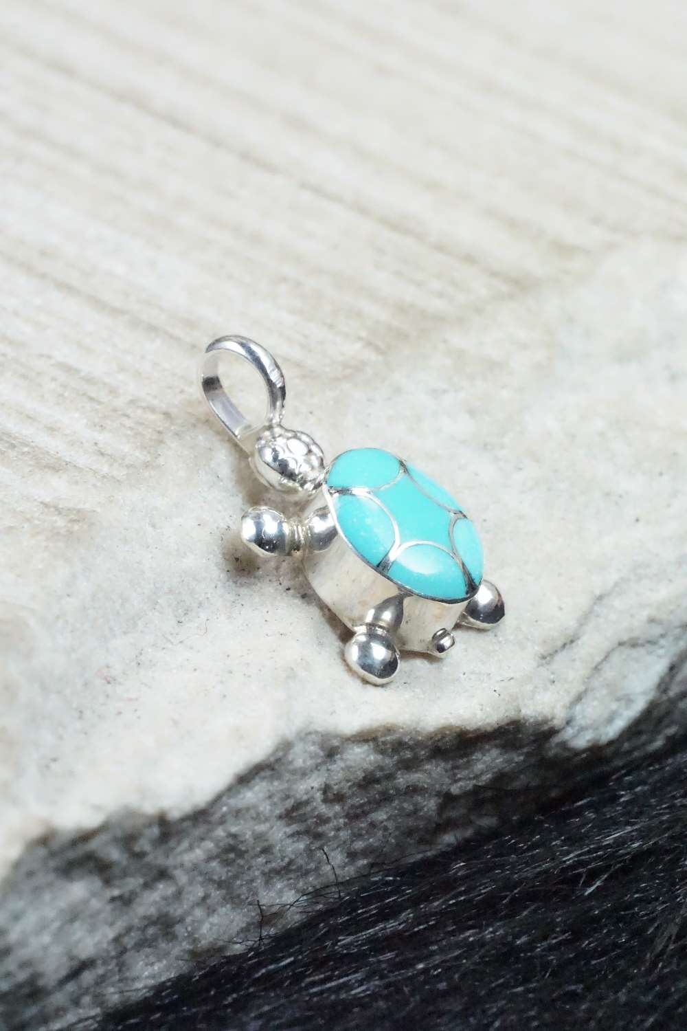 Turquoise & Sterling Silver Pendant - Amielda Peynetsa