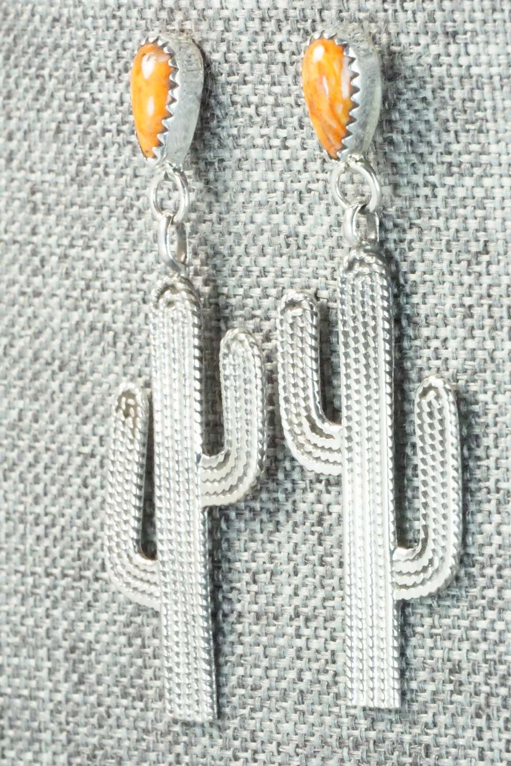 Spiny Oyster & Sterling Silver Earrings - Verley Betone