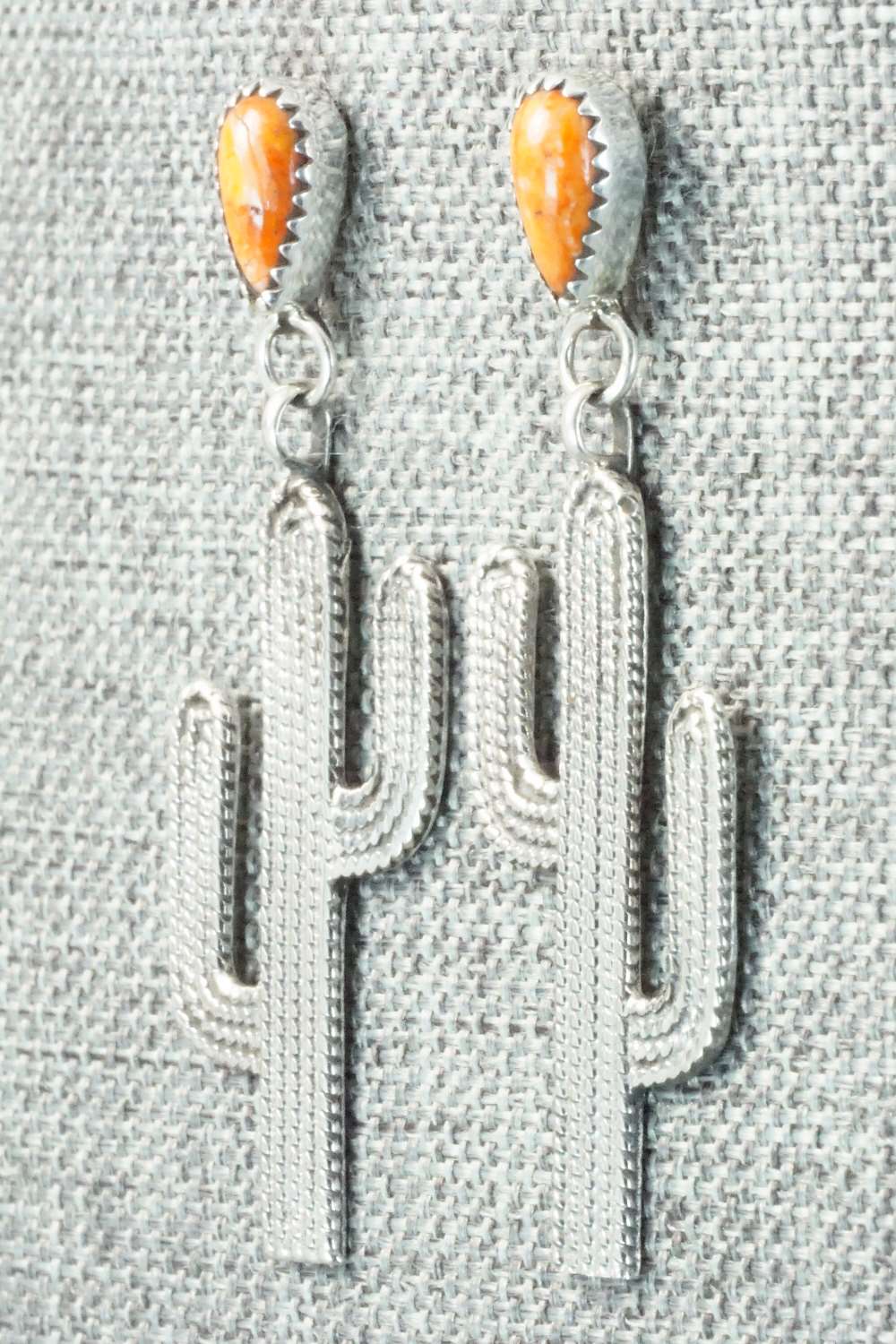 Spiny Oyster & Sterling Silver Earrings - Verley Betone