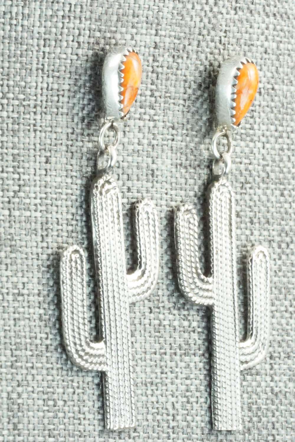 Spiny Oyster & Sterling Silver Earrings - Verley Betone