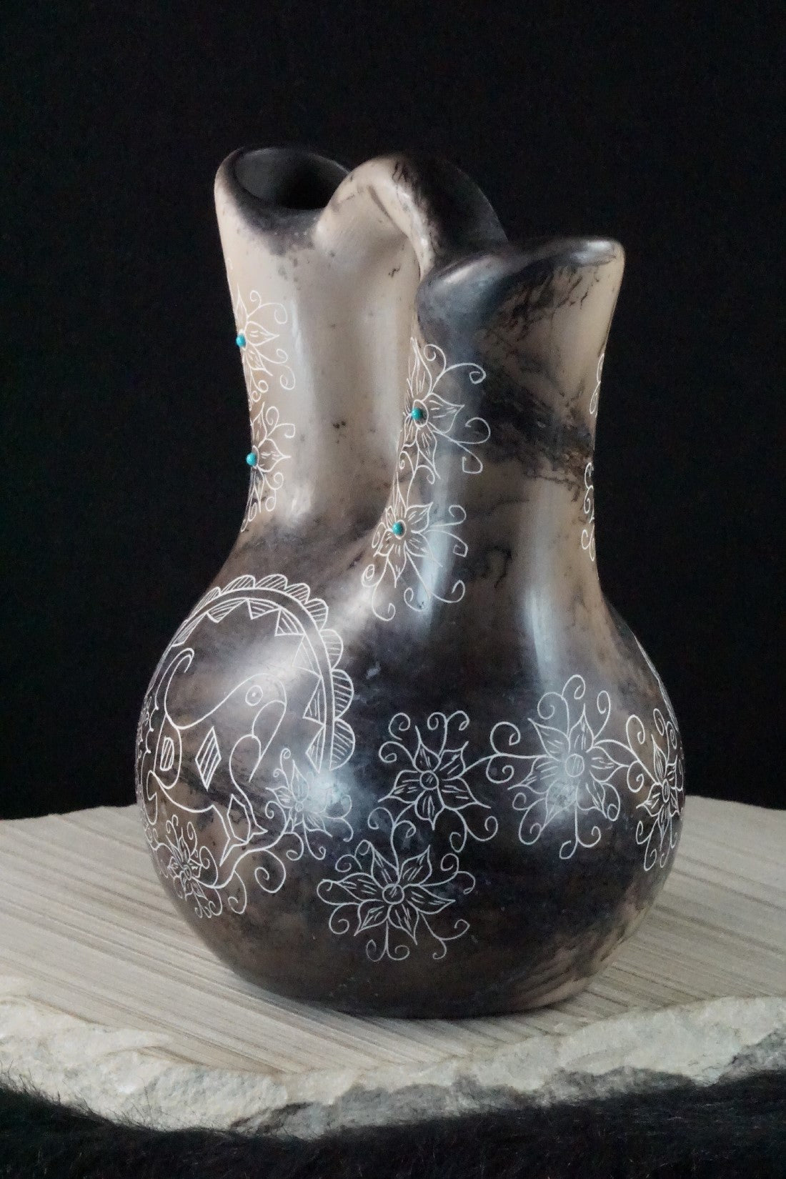 Acoma Pottery - Irvin Louis