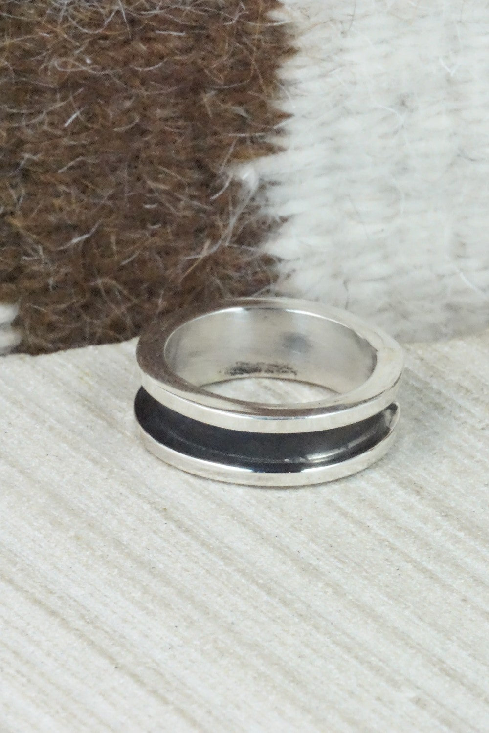 Sterling Silver Ring - Tom Hawk - Size 7