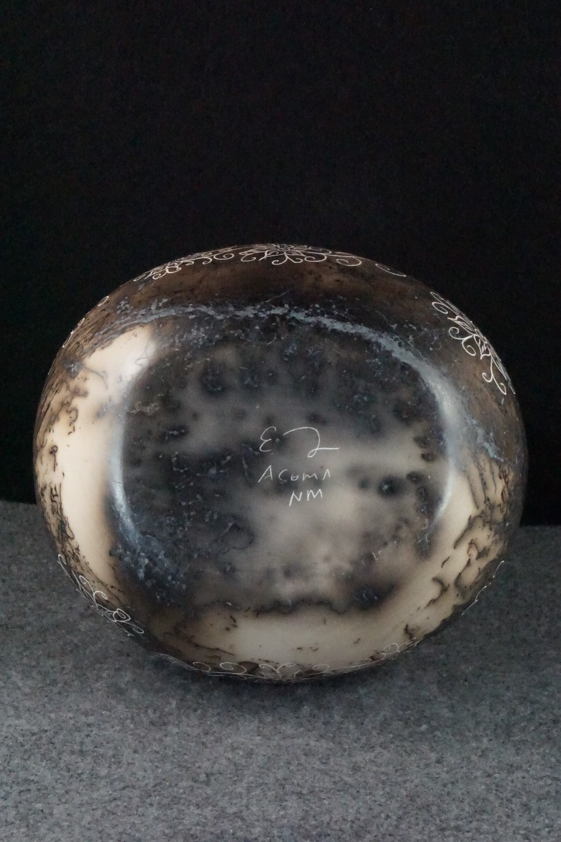 Acoma Pottery - Irvin Louis