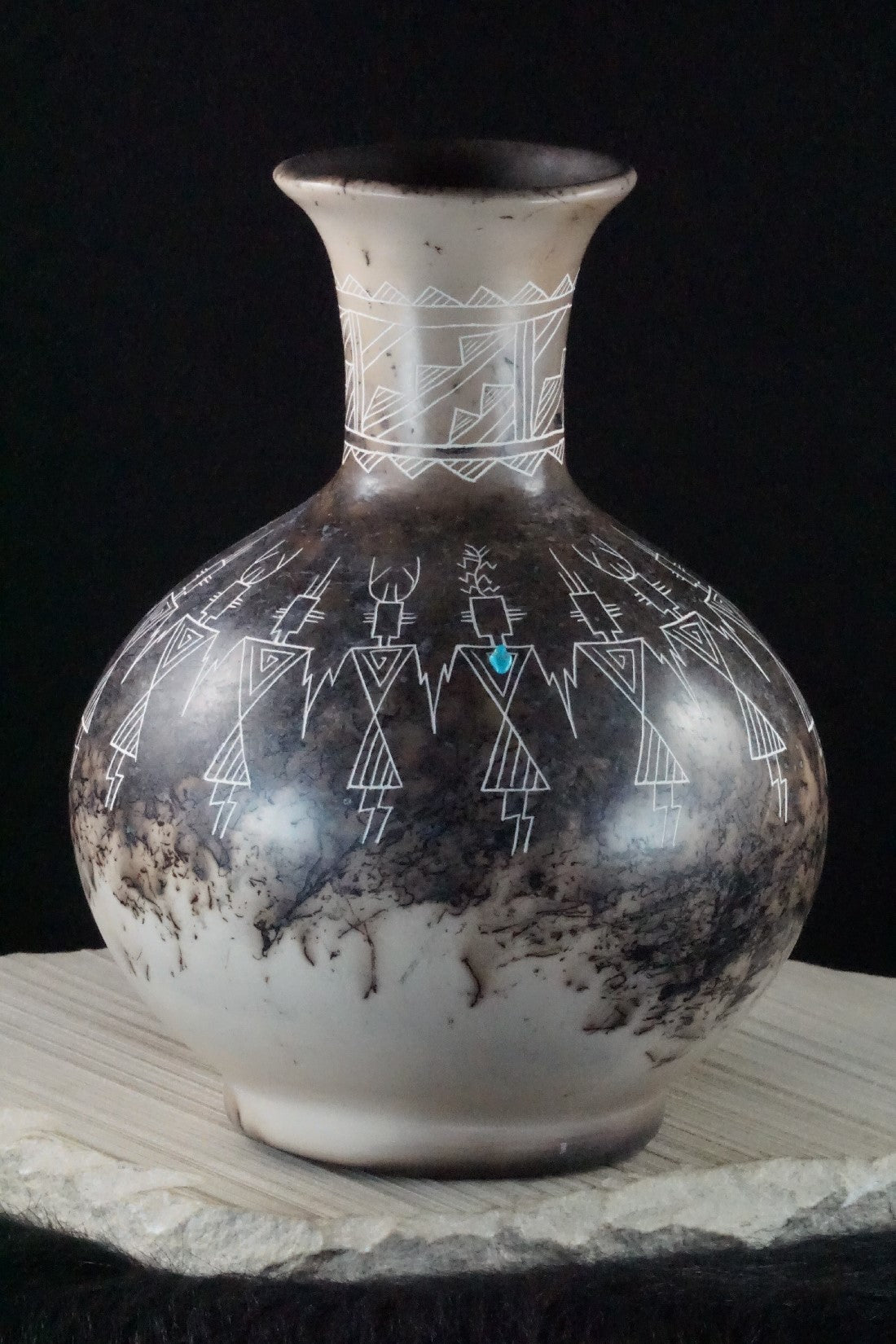 Acoma Pottery - Irvin Louis