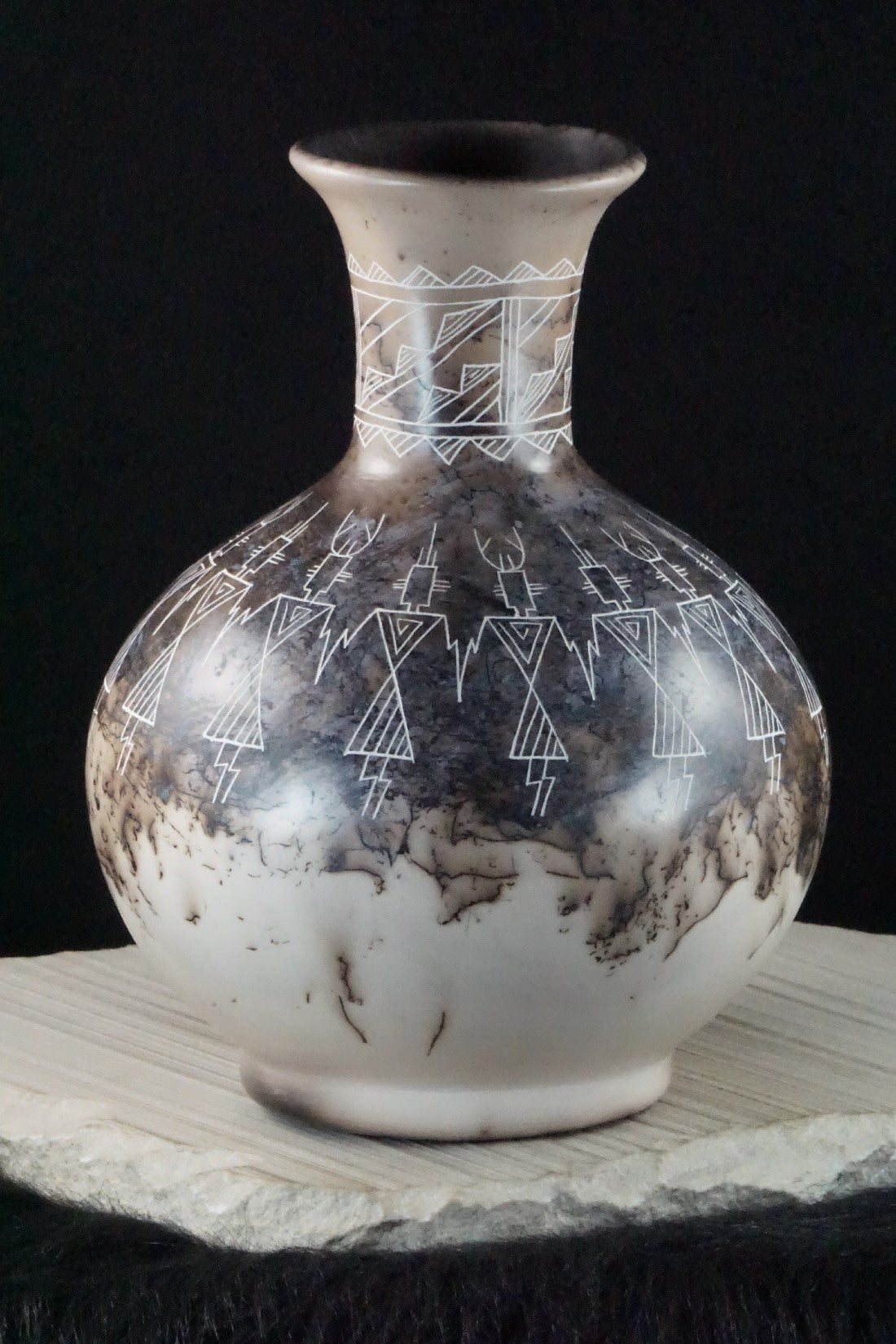 Acoma Pottery - Irvin Louis