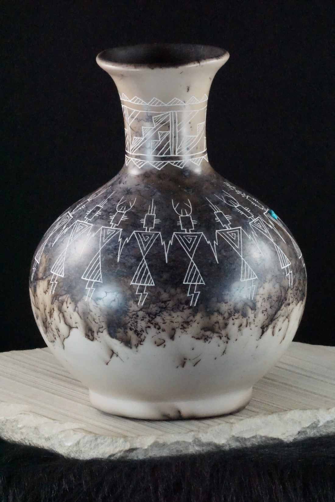 Acoma Pottery - Irvin Louis