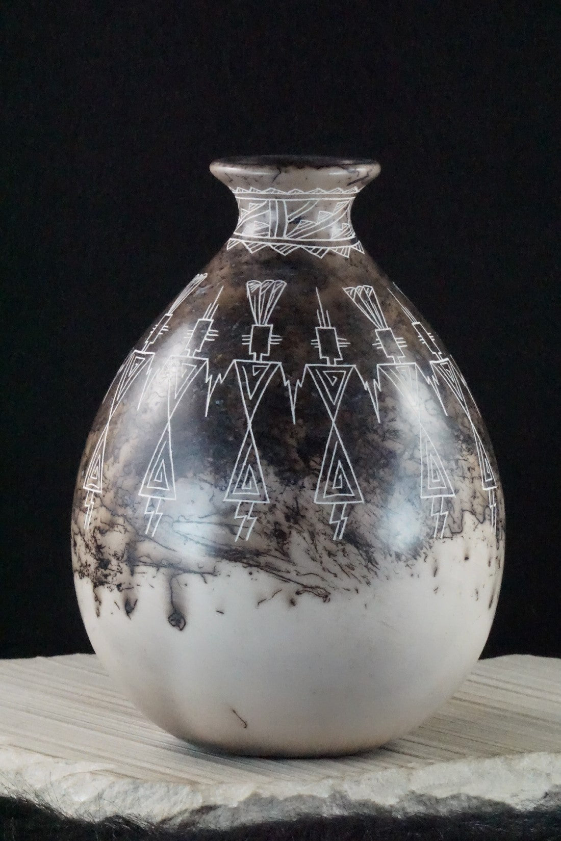 Acoma Pottery - Irvin Louis