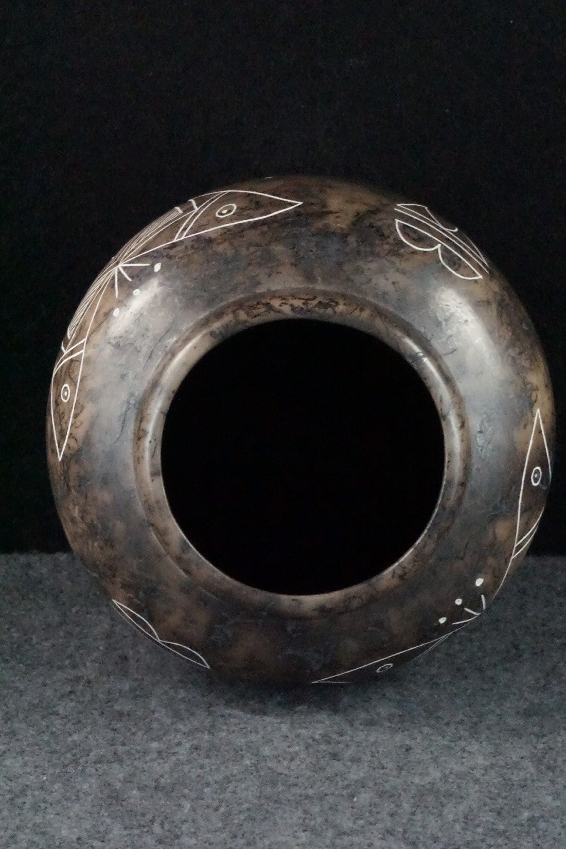 Acoma Pottery - Irvin Louis