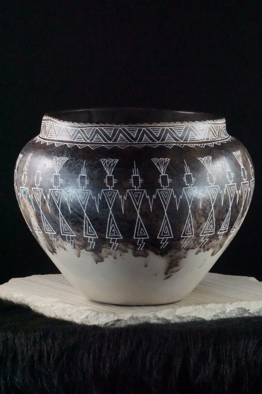 Acoma Pottery - Irvin Louis