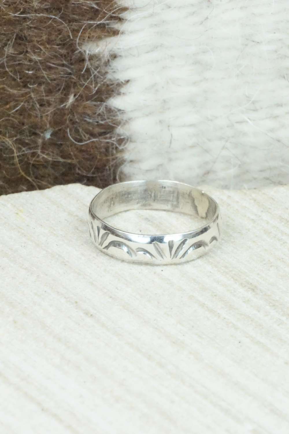 Sterling Silver Ring - Elaine Tahe - Size 6