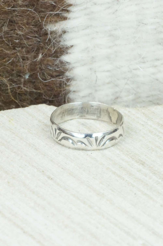 Sterling Silver Ring - Elaine Tahe - Size 6