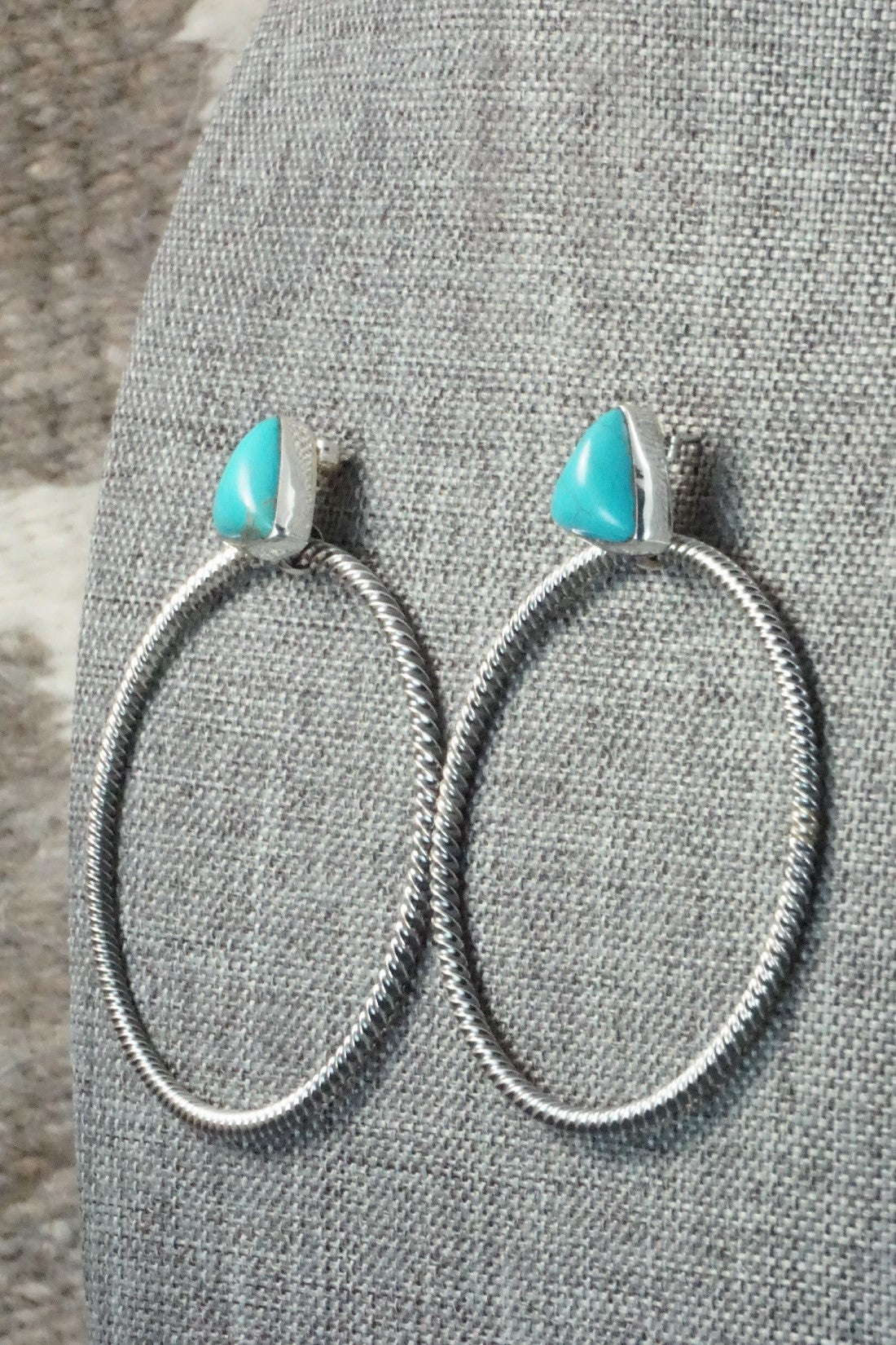 Turquoise & Sterling Silver Earrings - Verley Betone