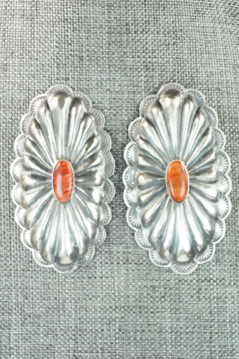 Spiny Oyster and Sterling Silver Earrings - Rita Lee