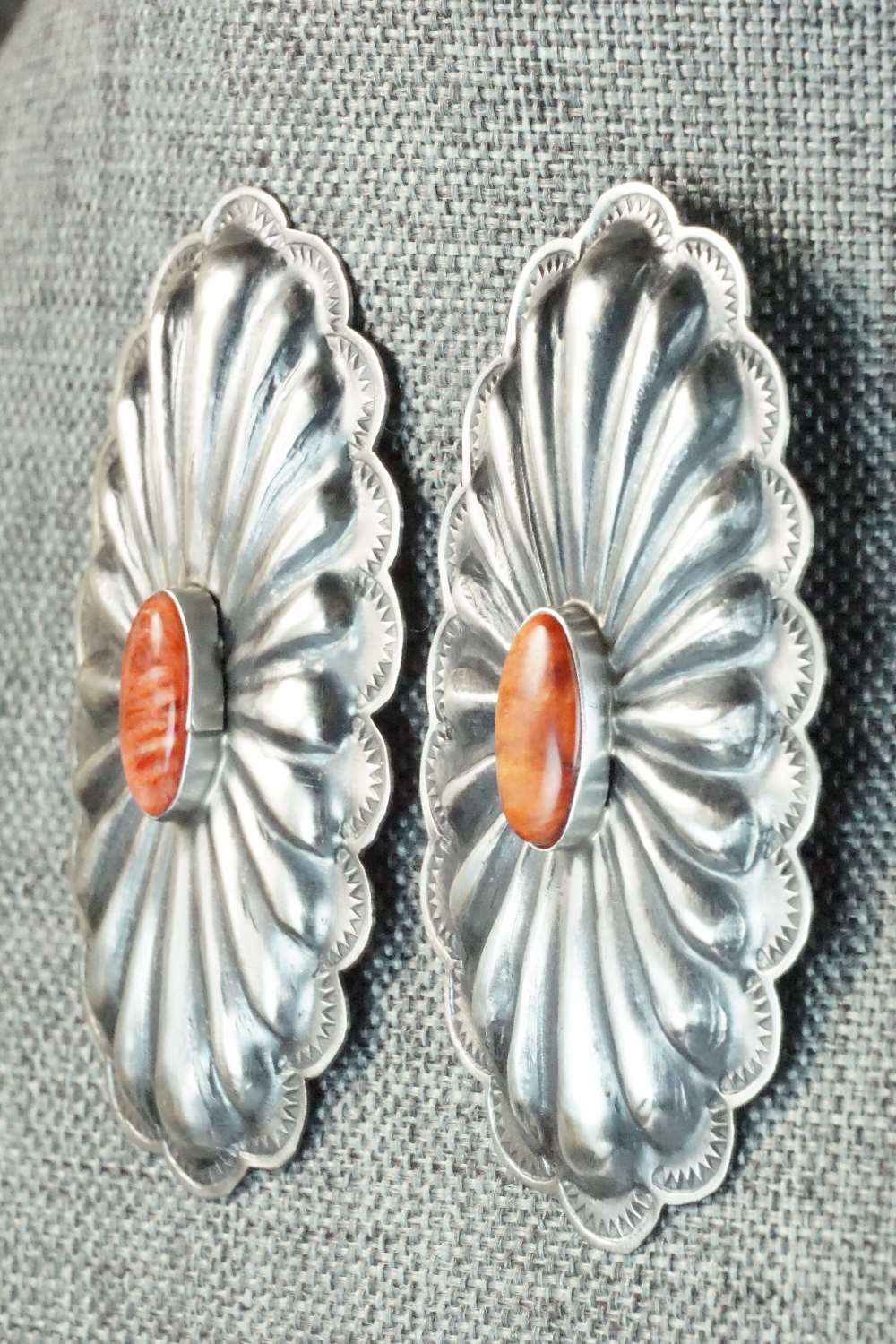 Spiny Oyster and Sterling Silver Earrings - Rita Lee