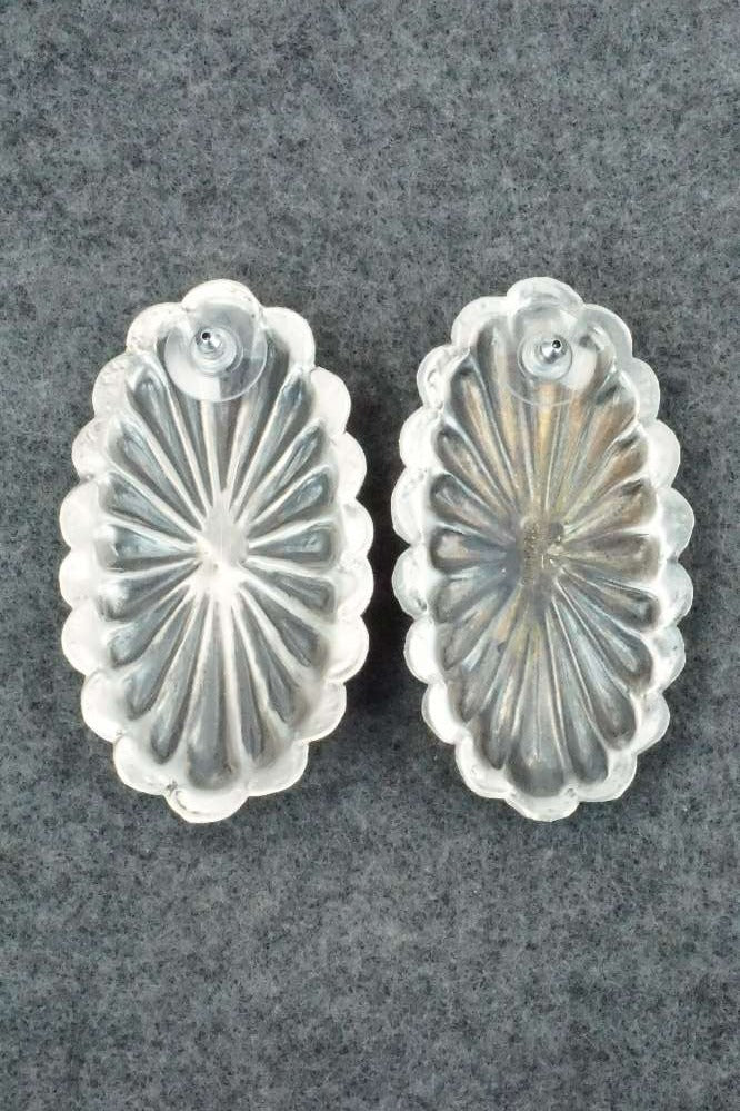 Spiny Oyster and Sterling Silver Earrings - Rita Lee
