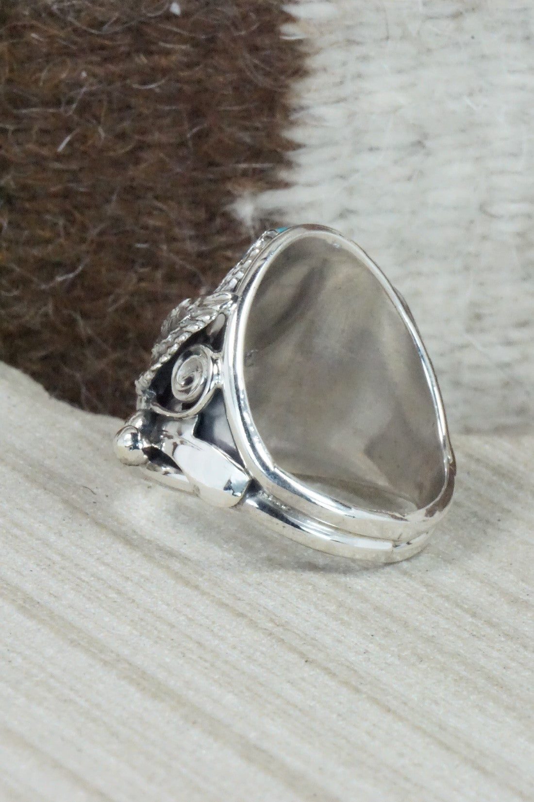 Turquoise & Sterling Silver Ring - Jeannette Saunders - Size 13.5